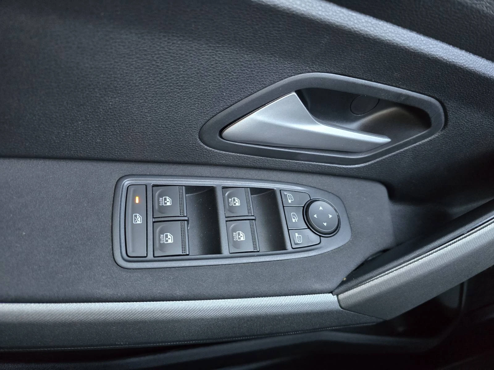 Dacia Bigster 1.8 TCe 110hp Hybrid | Mobile.bg � ����������� 12