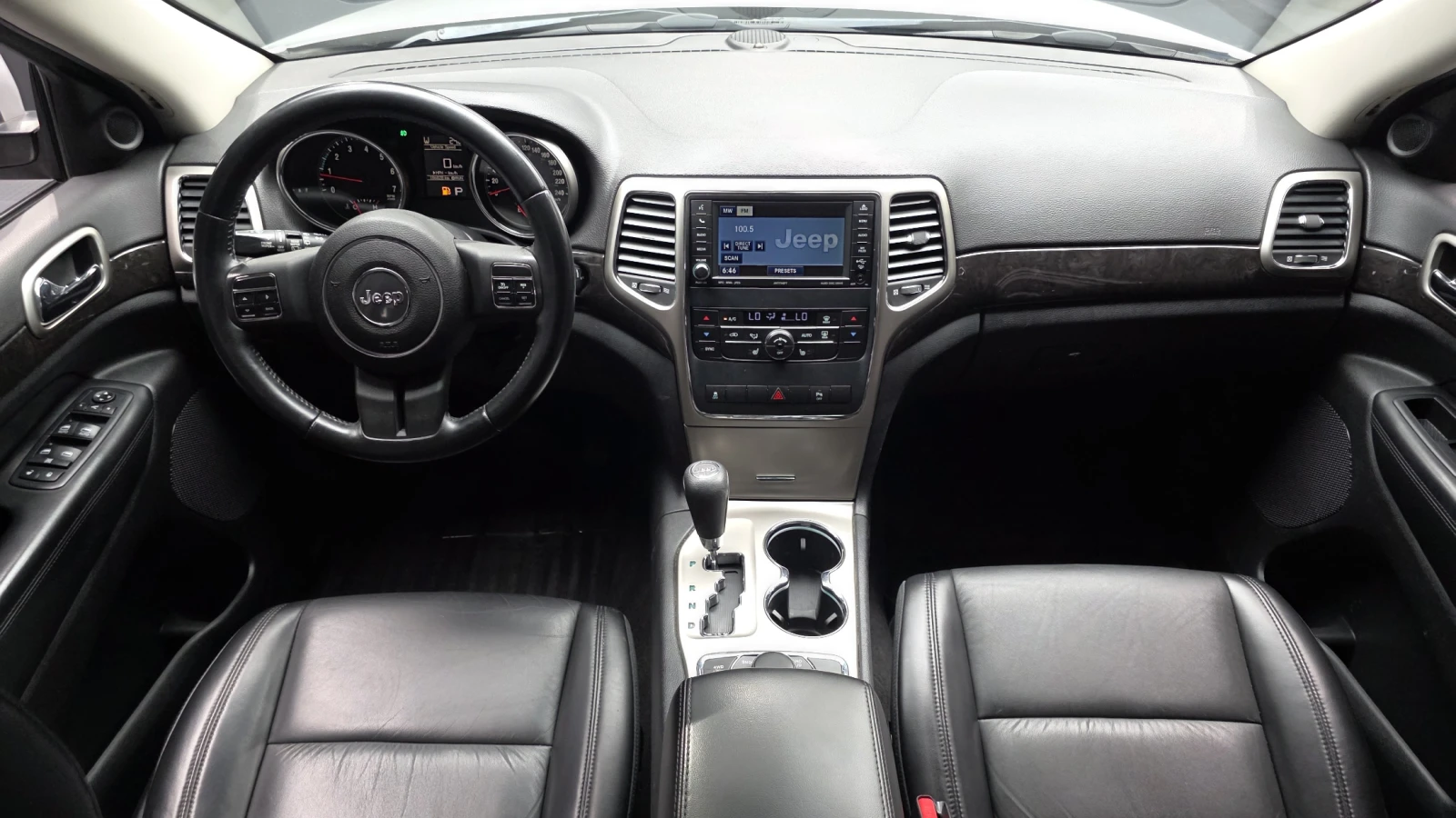 Jeep Cherokee 3.6* КРАЙНА ЦЕНА, снимка 7 - Автомобили и джипове - 55594526