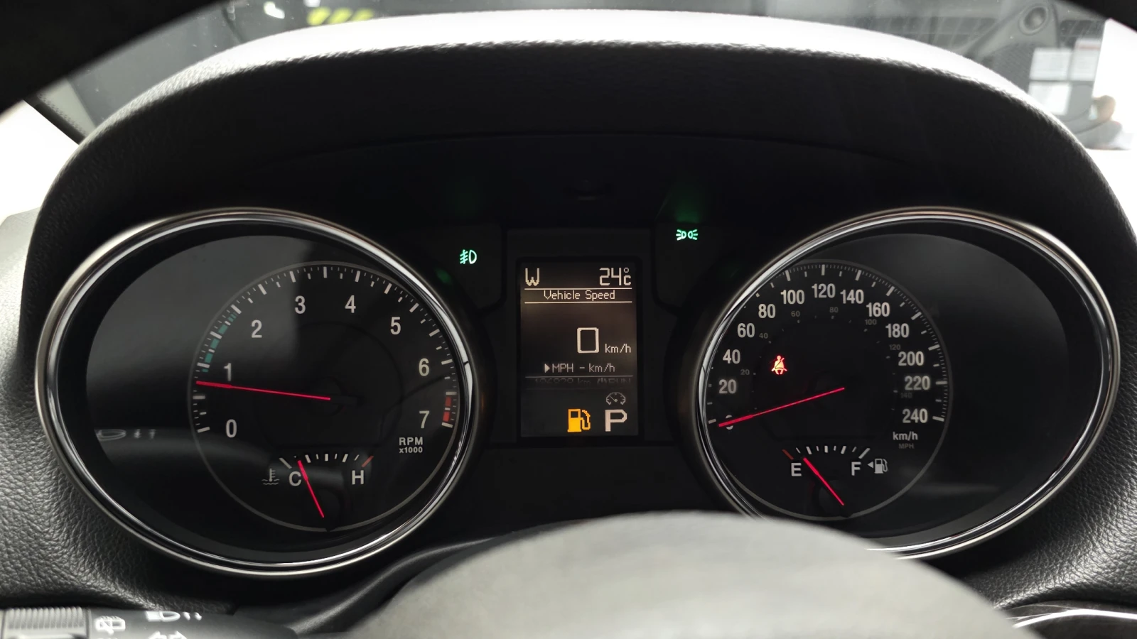 Jeep Cherokee 3.6* КРАЙНА ЦЕНА, снимка 8 - Автомобили и джипове - 55594526