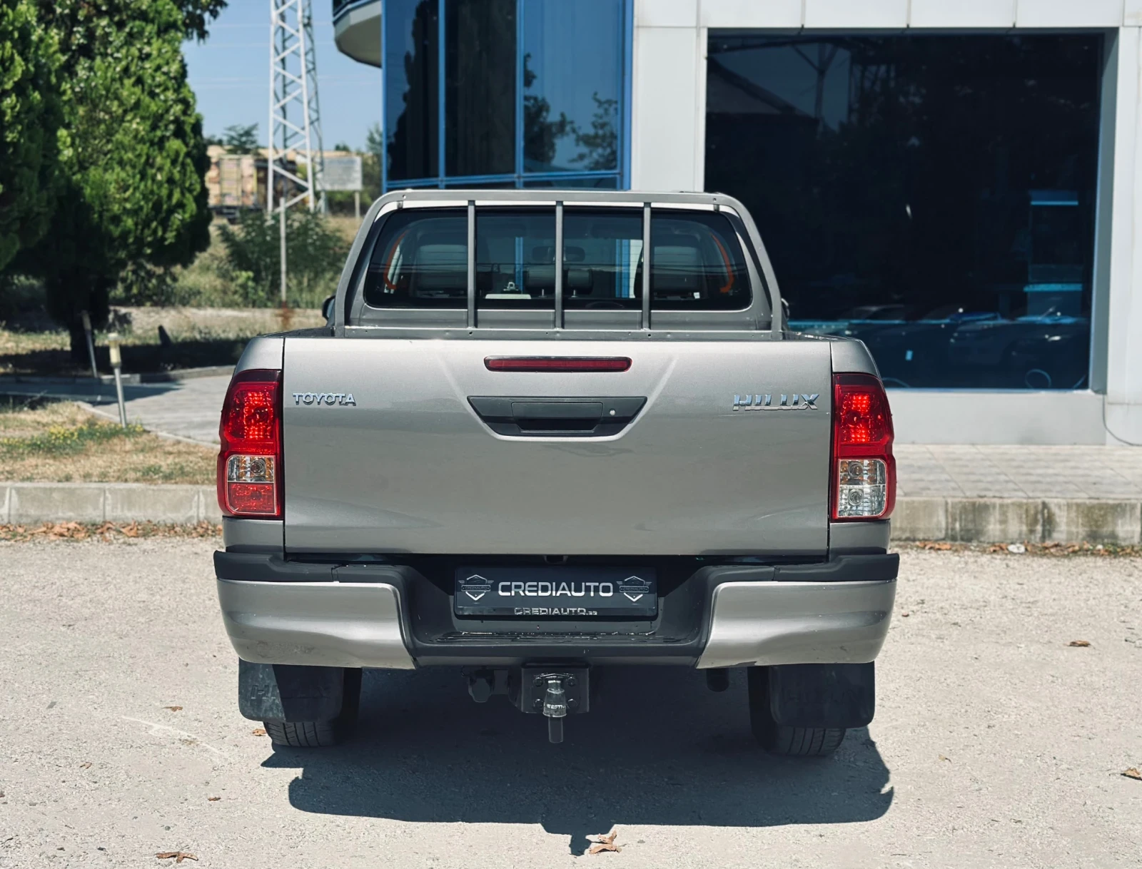 Toyota Hilux D-4D Double cab, снимка 5 - Автомобили и джипове - 55717661