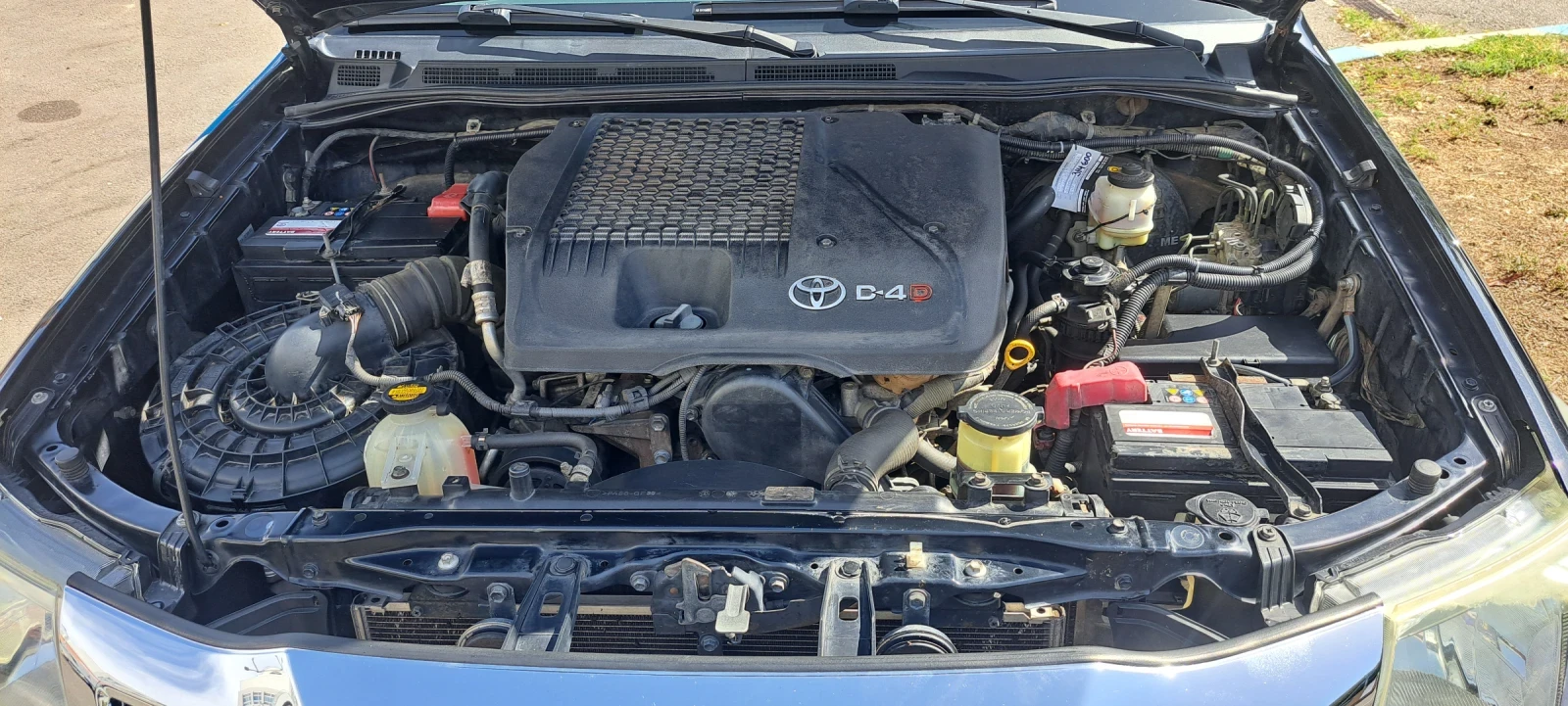 Toyota Hilux Invincible 3.0, D-4D, 171к.с., снимка 16 - Автомобили и джипове - 55996953
