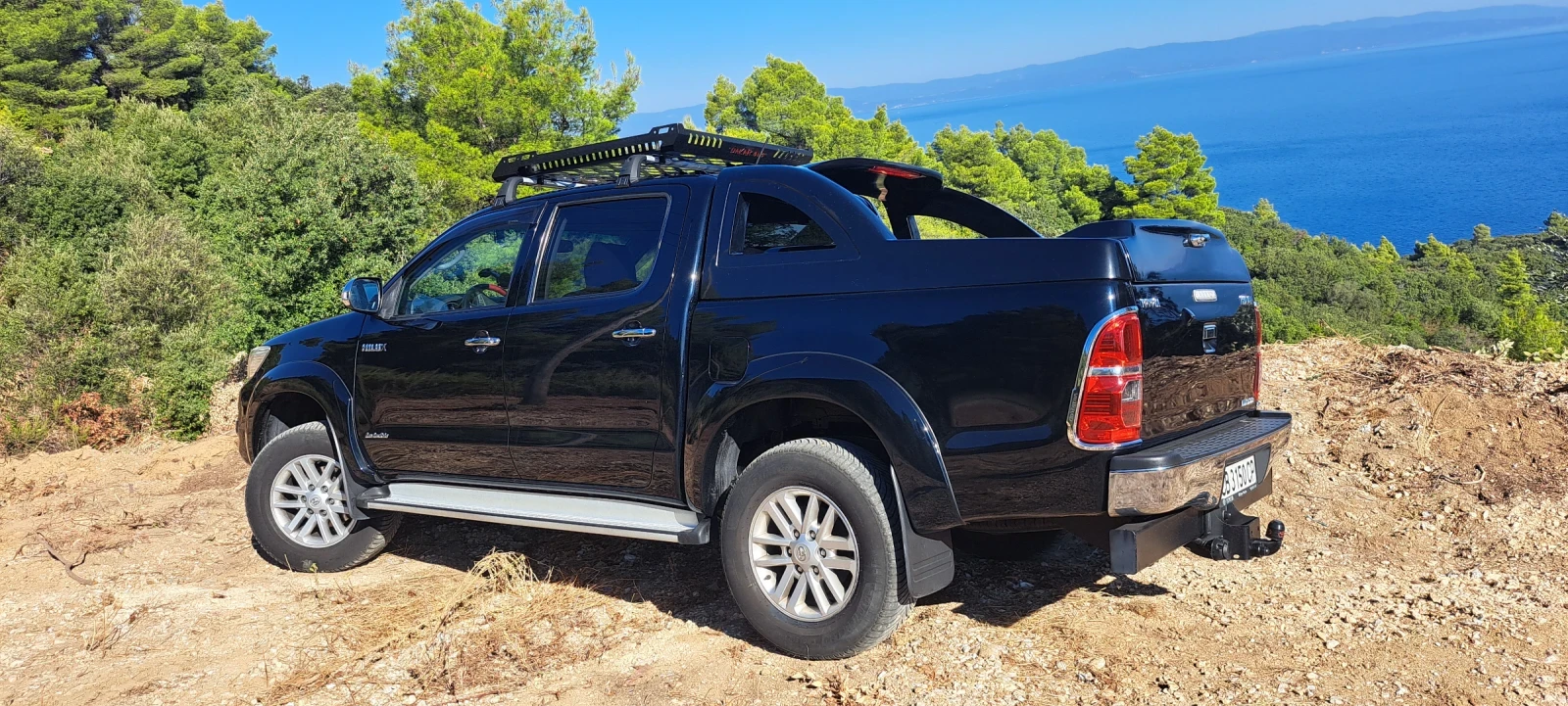 Toyota Hilux Invincible 3.0, D-4D, 171к.с., снимка 8 - Автомобили и джипове - 55996953