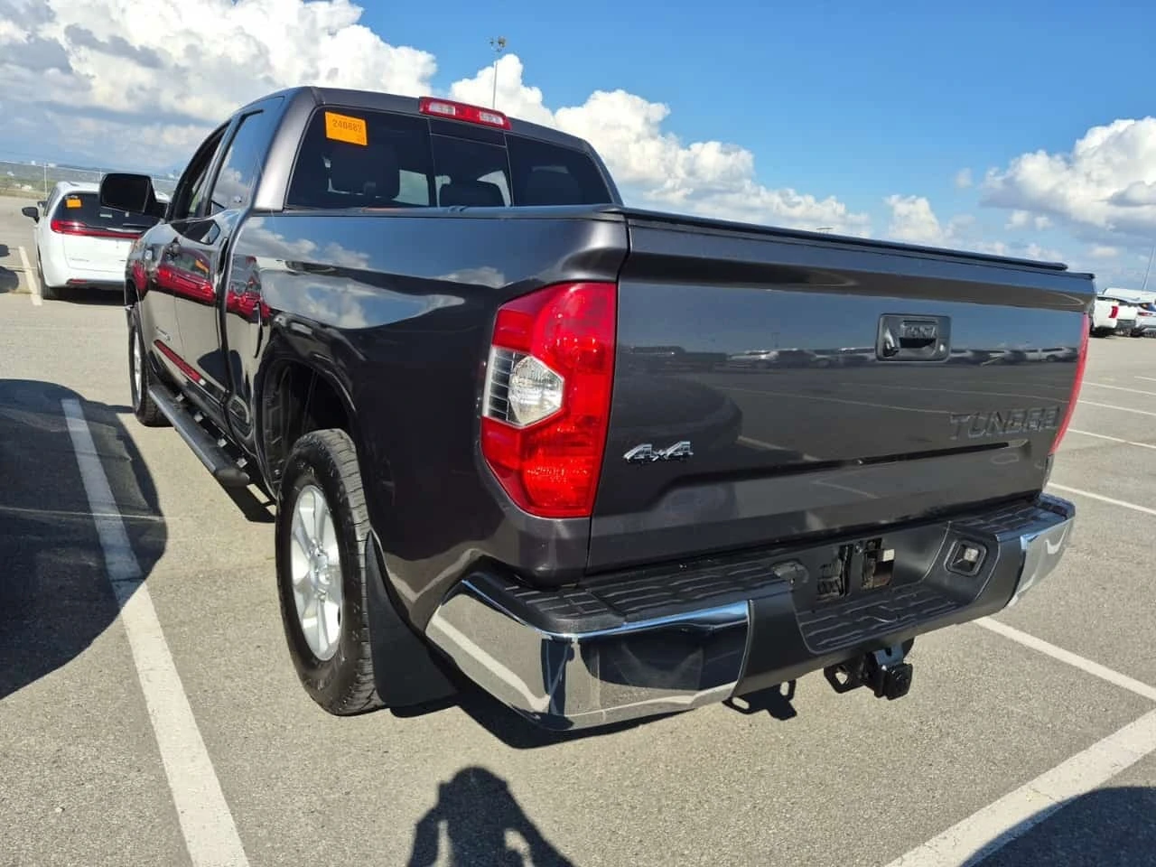 Toyota Tundra * SR5 Plus * АВТОКРЕДИТ БЕЗ ПЪРВОНАЧАЛНА ВНОСКА* , снимка 4 - Автомобили и джипове - 56240770