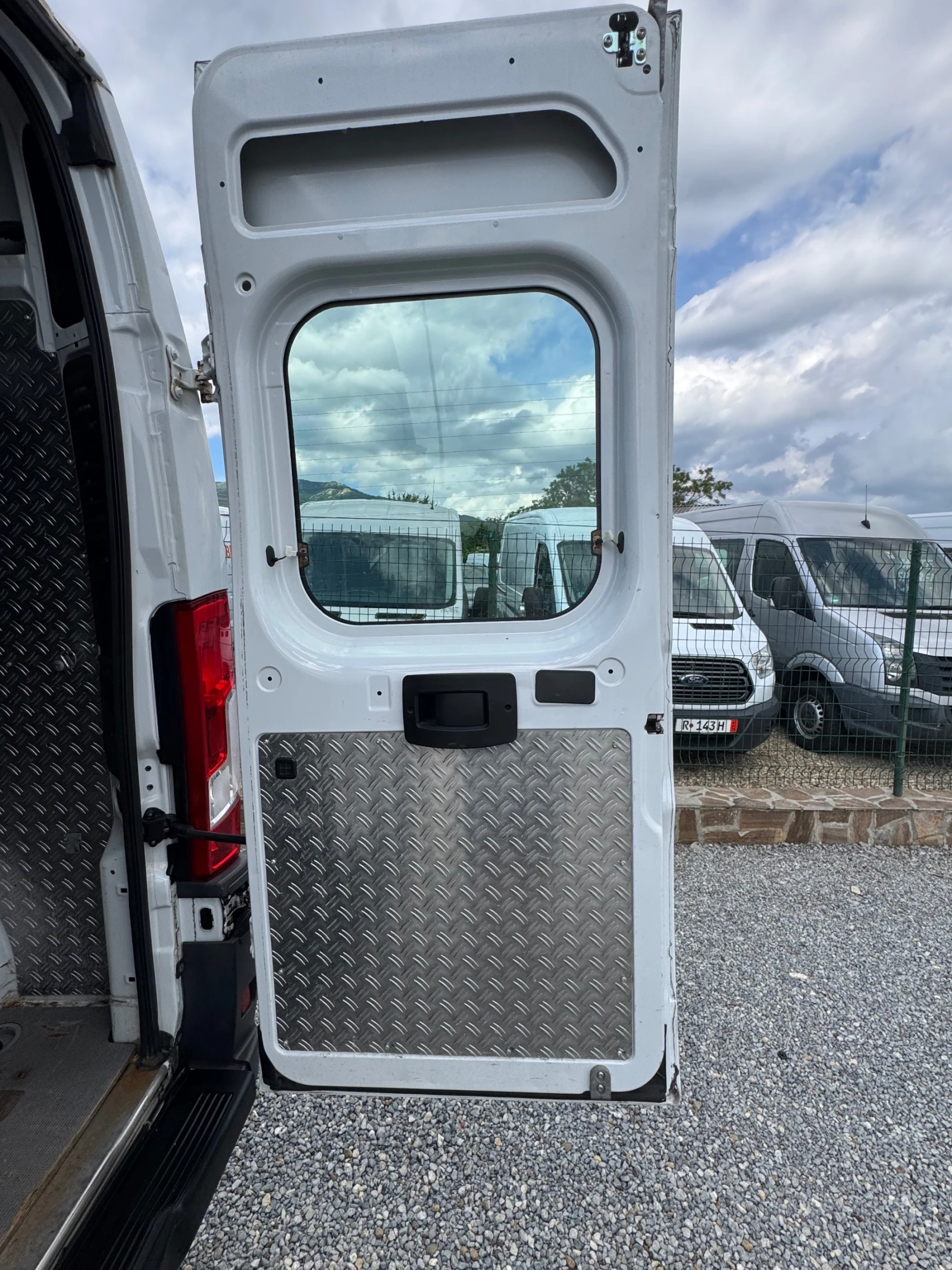 Fiat Ducato 2.3HPI* 130кс* Климатик* Германия* 6ск* , снимка 12 - Бусове и автобуси - 54849366