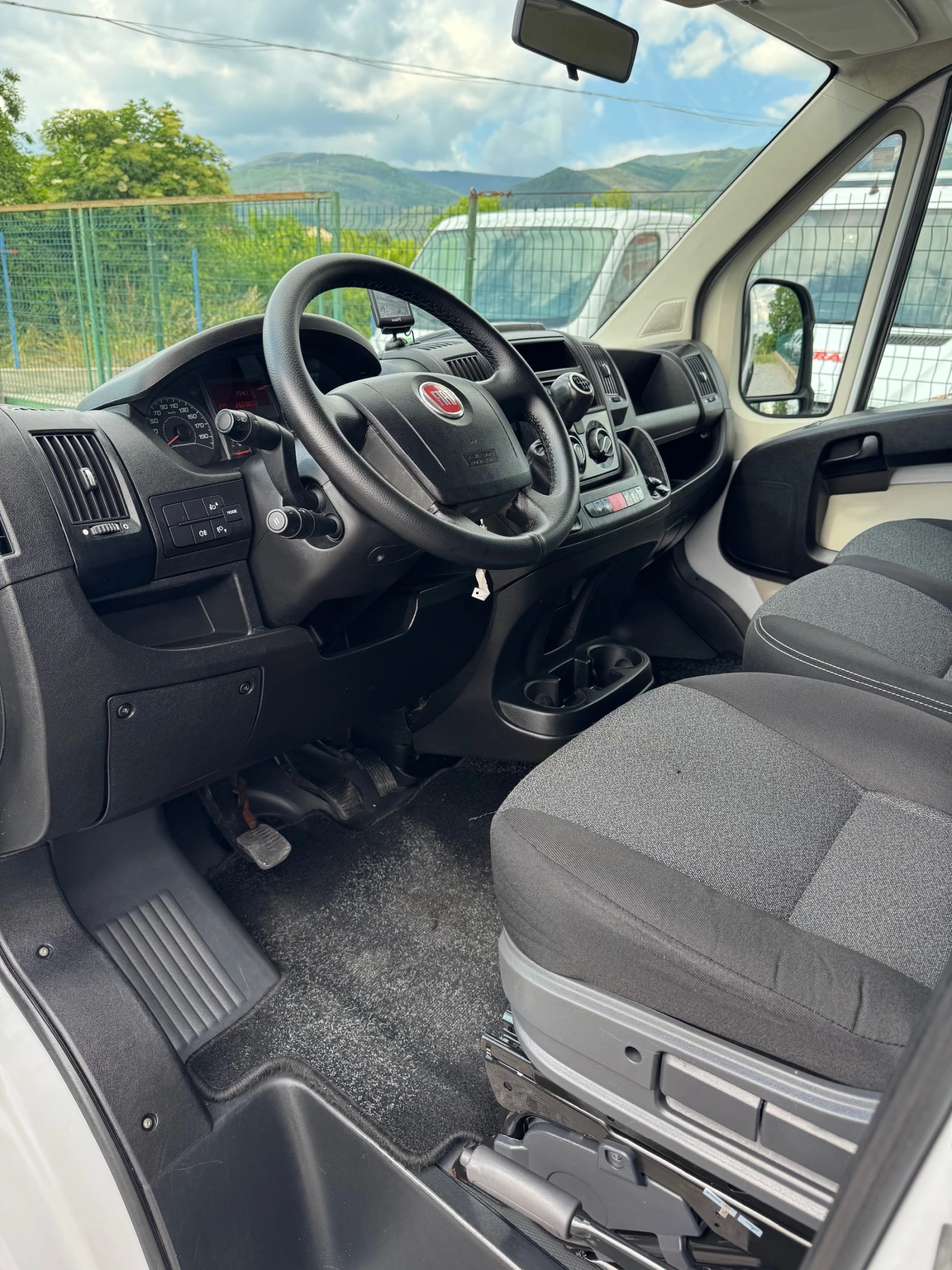 Fiat Ducato 2.3HPI* 130кс* Климатик* Германия* 6ск* , снимка 13 - Бусове и автобуси - 54849366