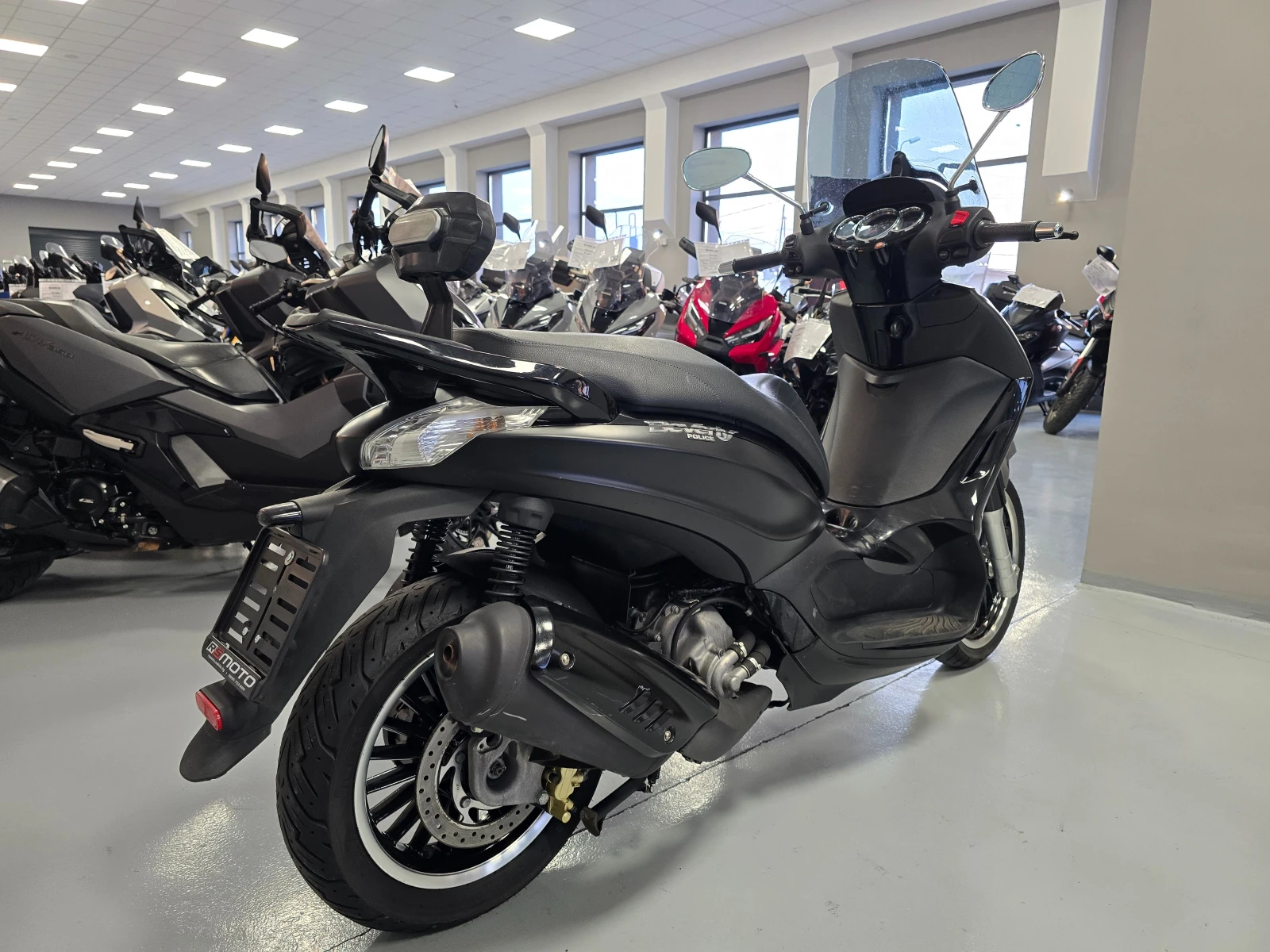 Piaggio Beverly 300ie, ABS-ASR, POLICE, 2019г. - изображение 4
