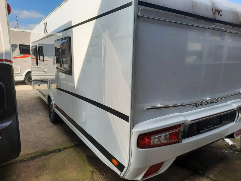 Каравана LMC Musica 542 E, снимка 4 - Каравани и кемпери - 49618830