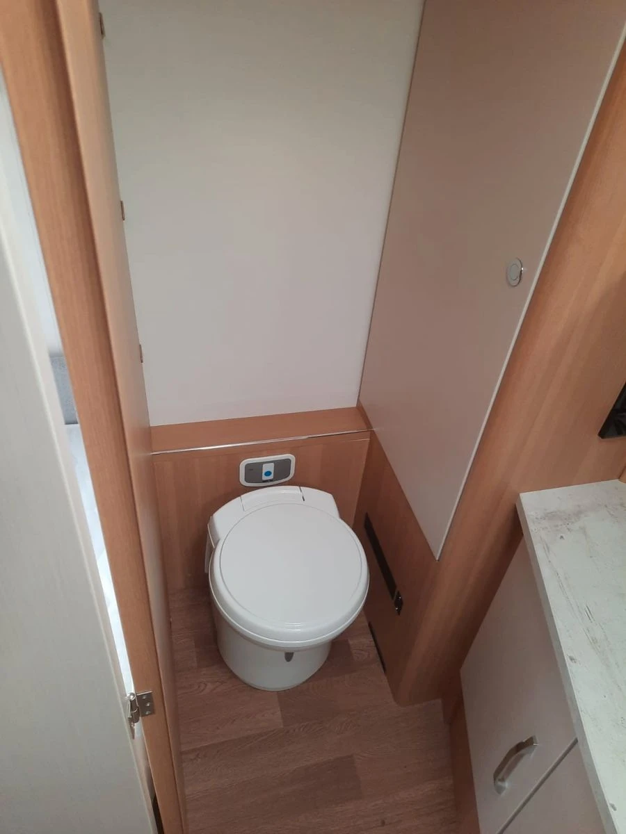  LMC Musica 542 E | Mobile.bg   11