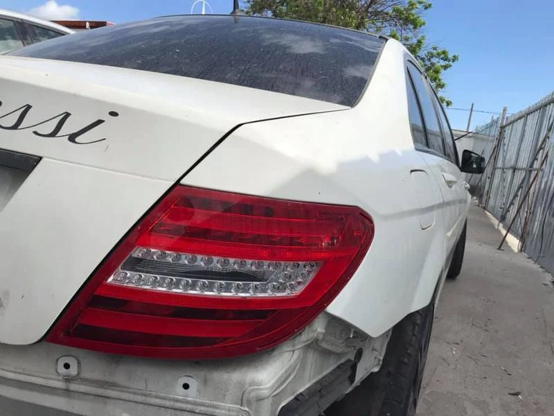 Светлини за Mercedes-Benz CLS, снимка 8 - Части - 25309314