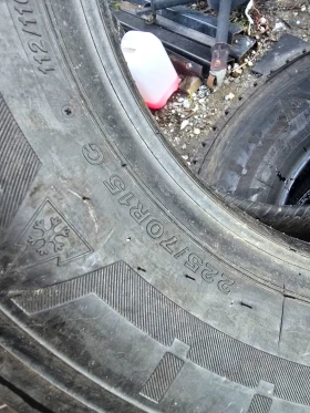 Гуми Зимни 225/70R15, снимка 5