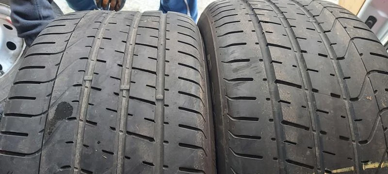 Гуми Летни 275/40R19, снимка 1 - Гуми и джанти - 35134276