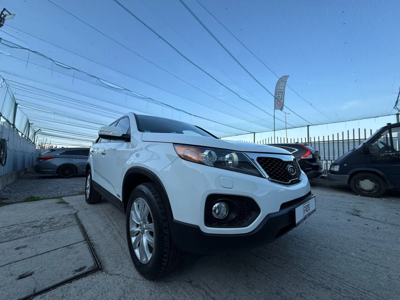 Kia Sorento 2.4i* 4х4* АВТОМАТИК* * * , снимка 8 - Автомобили и джипове - 43686120