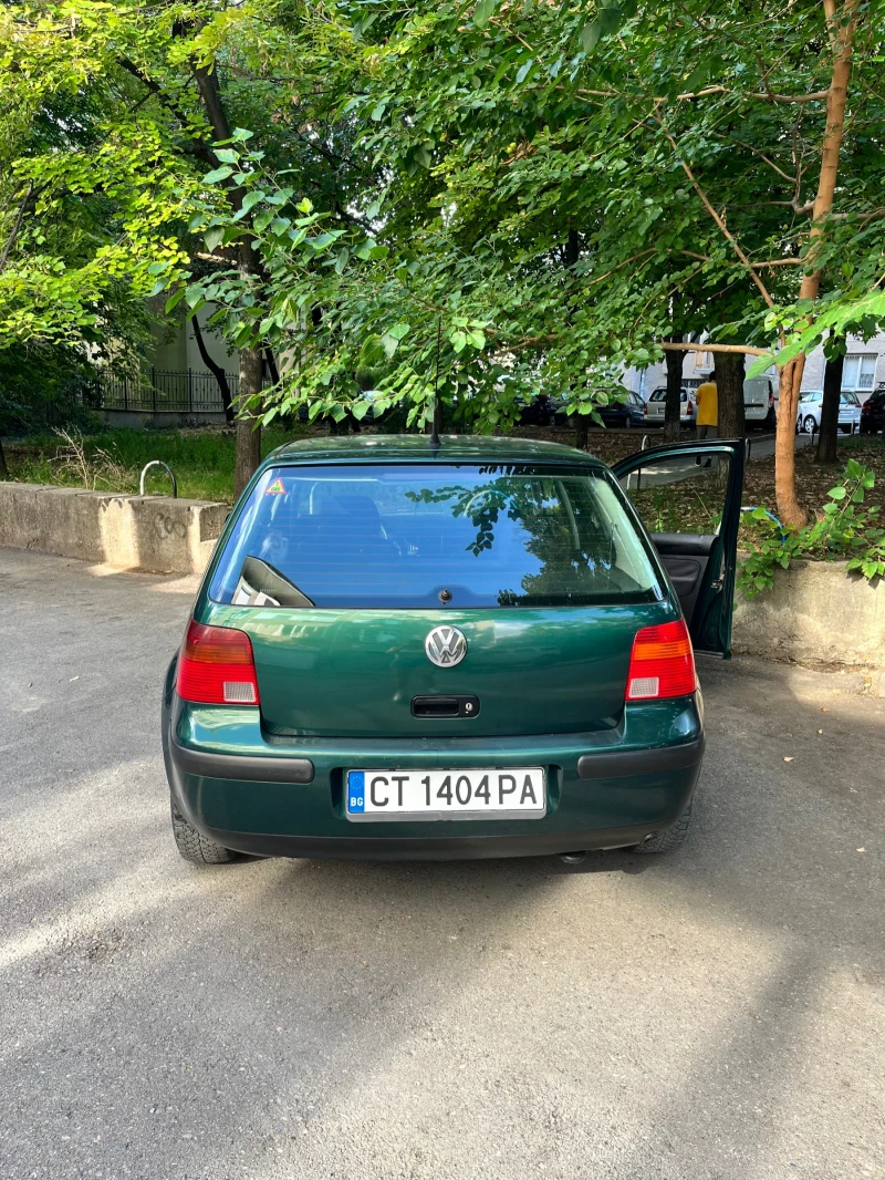 VW Golf, снимка 3 - Автомобили и джипове - 47700272