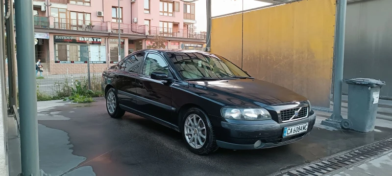 Volvo S60 2.4, снимка 2 - Автомобили и джипове - 47809442