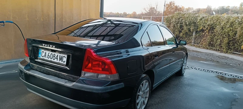 Volvo S60 2.4, снимка 4 - Автомобили и джипове - 47809442