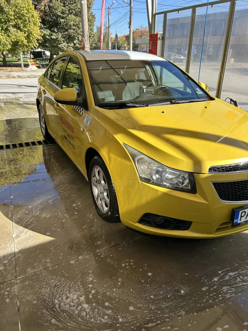 Chevrolet Cruze, снимка 2 - Автомобили и джипове - 48906927