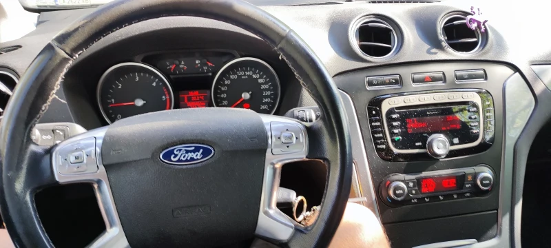 Ford Mondeo 1.6 tdci , снимка 9 - Автомобили и джипове - 52374050