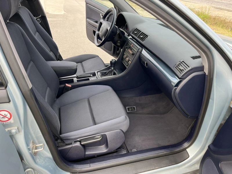 Audi A4 1.9TDI 101кс. КЛИМАТРОНИК , снимка 11 - Автомобили и джипове - 51379149