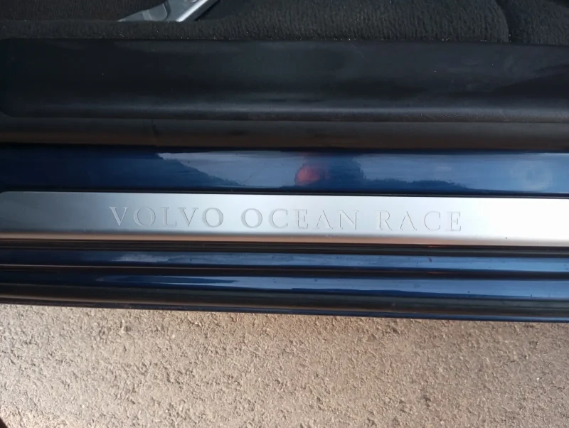 Volvo V60, снимка 11 - Автомобили и джипове - 52171296