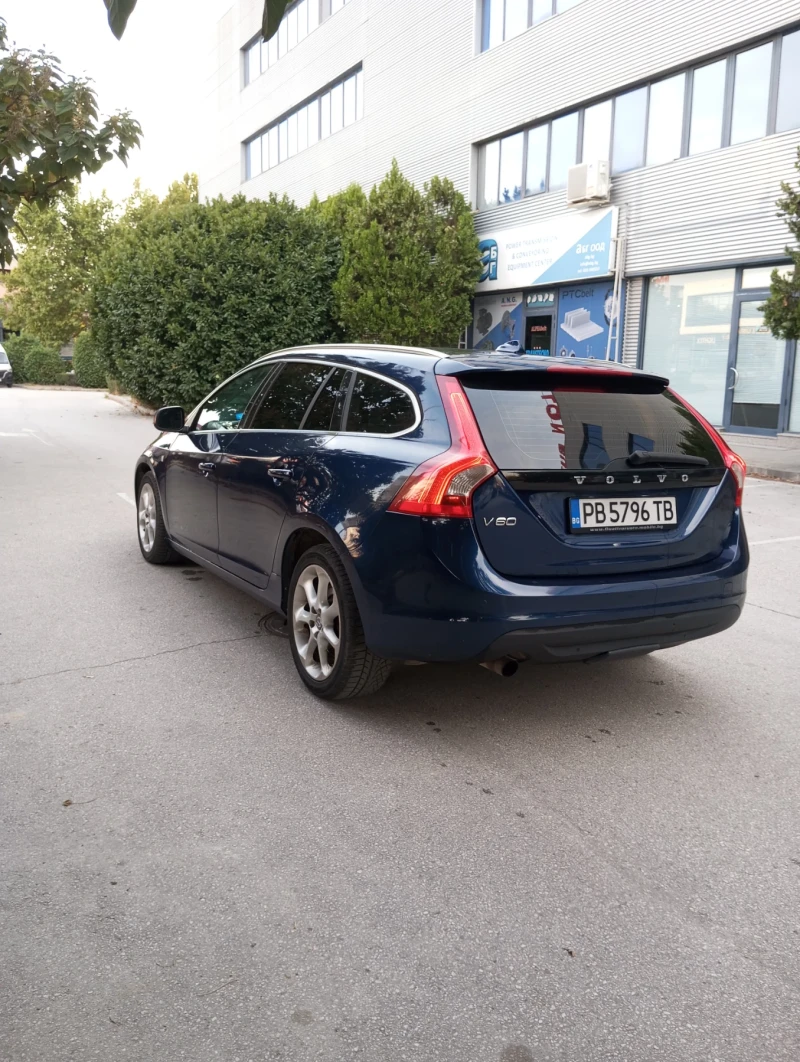Volvo V60, снимка 4 - Автомобили и джипове - 52171296