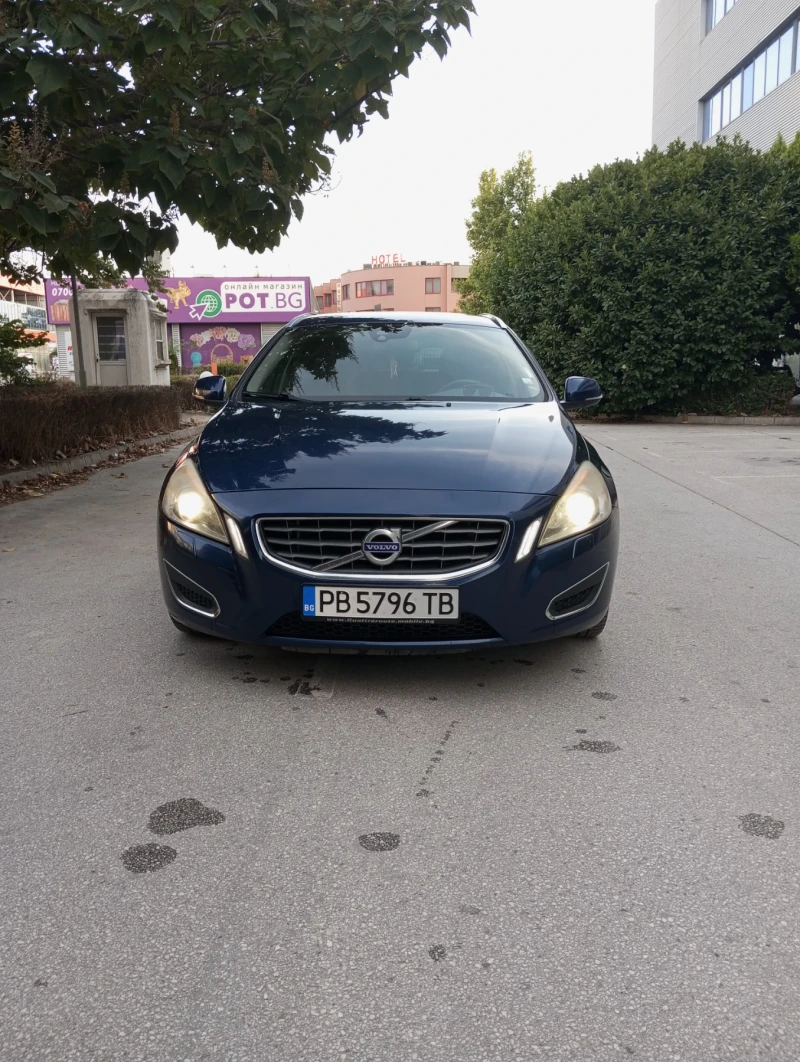 Volvo V60, снимка 5 - Автомобили и джипове - 52171296