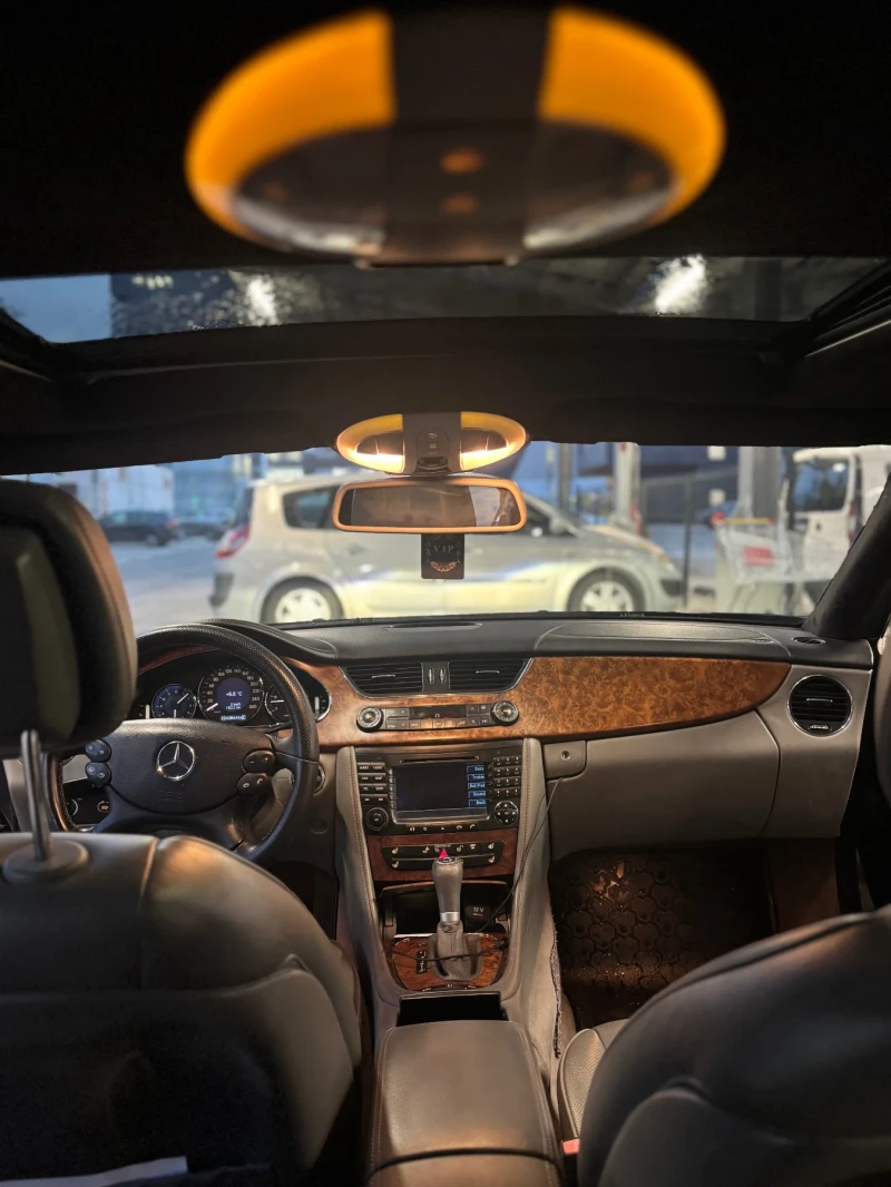 Mercedes-Benz CLS 320, снимка 5 - Автомобили и джипове - 52338524