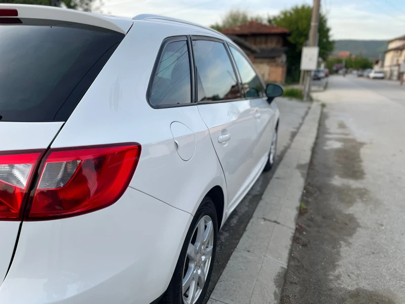 Seat Ibiza ST 1.2 TSI, снимка 6 - Автомобили и джипове - 52092747