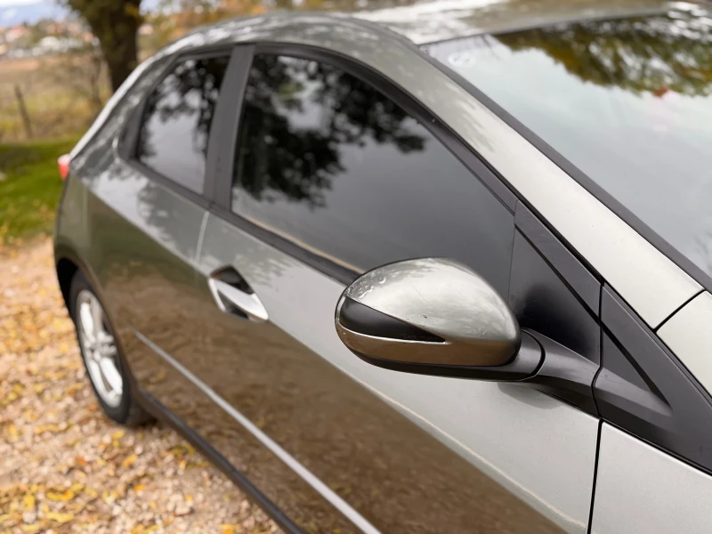 Honda Civic 2.2 CTDI, снимка 7 - Автомобили и джипове - 52524135