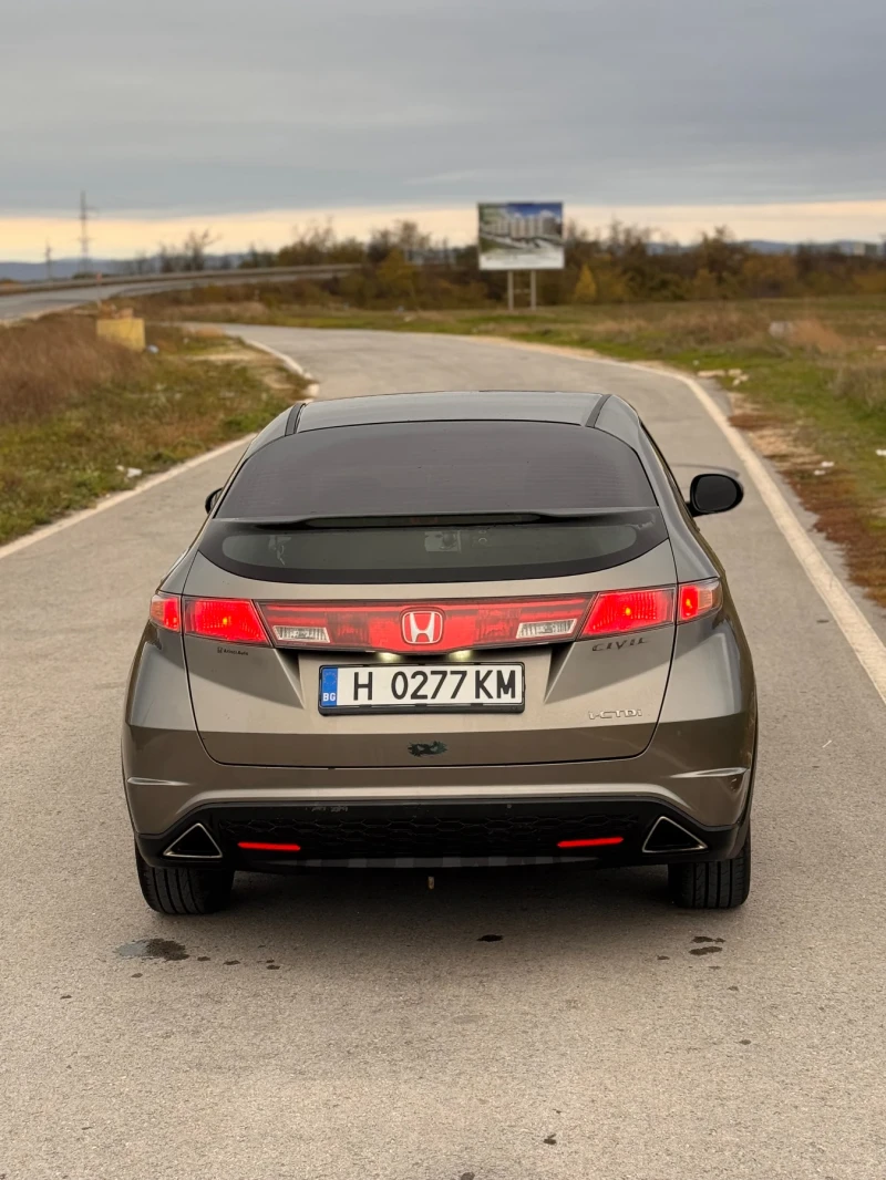 Honda Civic 2.2 CTDI, снимка 14 - Автомобили и джипове - 52524135