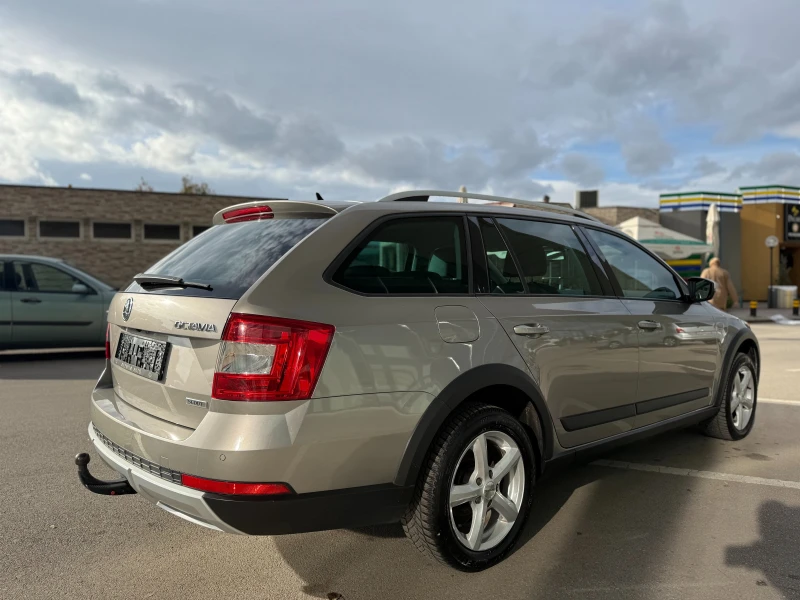 Skoda Octavia Scout 6 МЕСЕЦА ГАРАНЦИЯ/1.8i , снимка 4 - Автомобили и джипове - 52550813