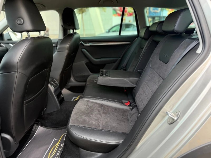 Skoda Octavia Scout 6 МЕСЕЦА ГАРАНЦИЯ/1.8i , снимка 8 - Автомобили и джипове - 52550813