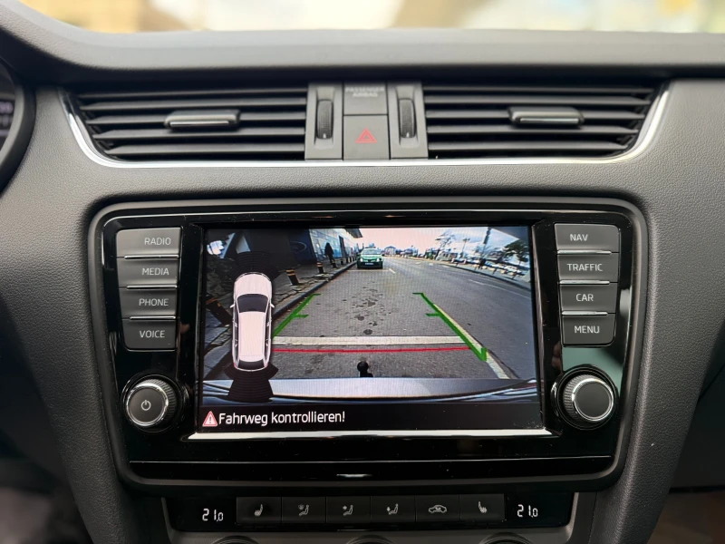 Skoda Octavia Scout 6 МЕСЕЦА ГАРАНЦИЯ/1.8i , снимка 11 - Автомобили и джипове - 52550813