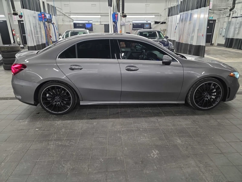 Mercedes-Benz A 35 * AMG * CARFAX * БЕЗ ПЪРВОНАЧАЛНА ВНОСКА, снимка 3 - Автомобили и джипове - 52870494