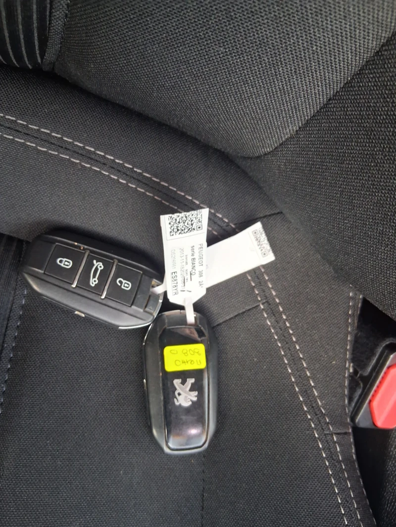 Peugeot 308 1.6 d, снимка 13 - Автомобили и джипове - 52940344
