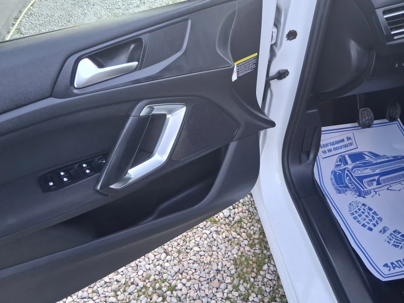 Peugeot 308 1.6 d, снимка 11 - Автомобили и джипове - 52940344