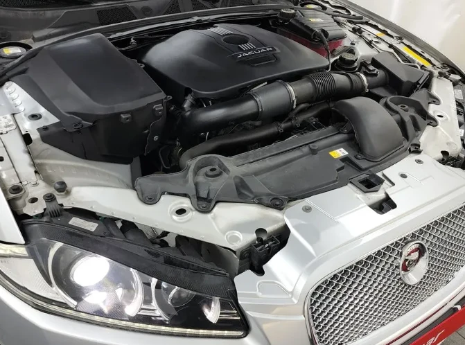 Jaguar Xf 2.0 - изображение 6