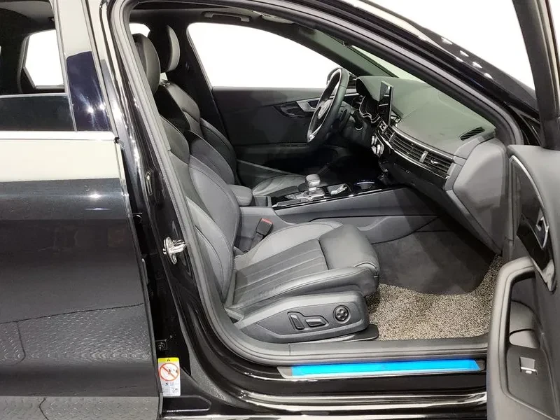 Audi A4 2.0 Tdi Premium, снимка 11 - Автомобили и джипове - 53467184