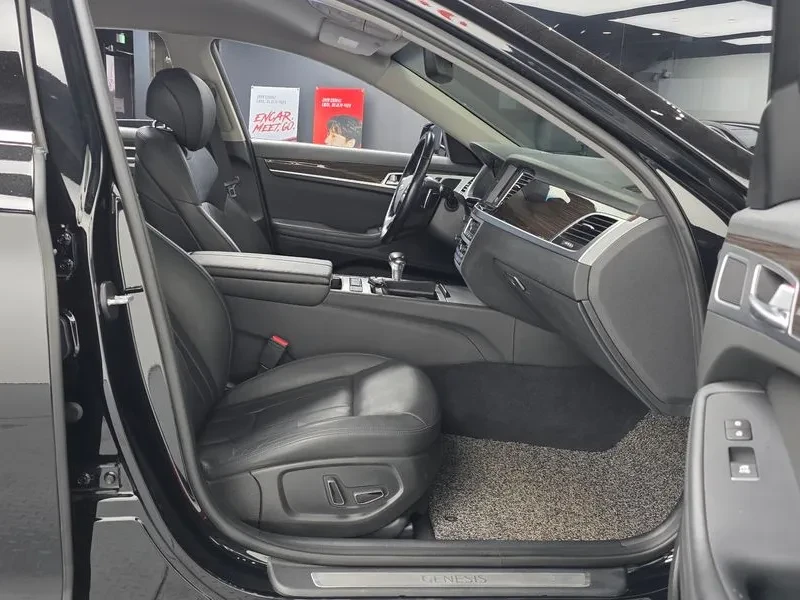 Genesis G80 3.3, снимка 11 - Автомобили и джипове - 54422582