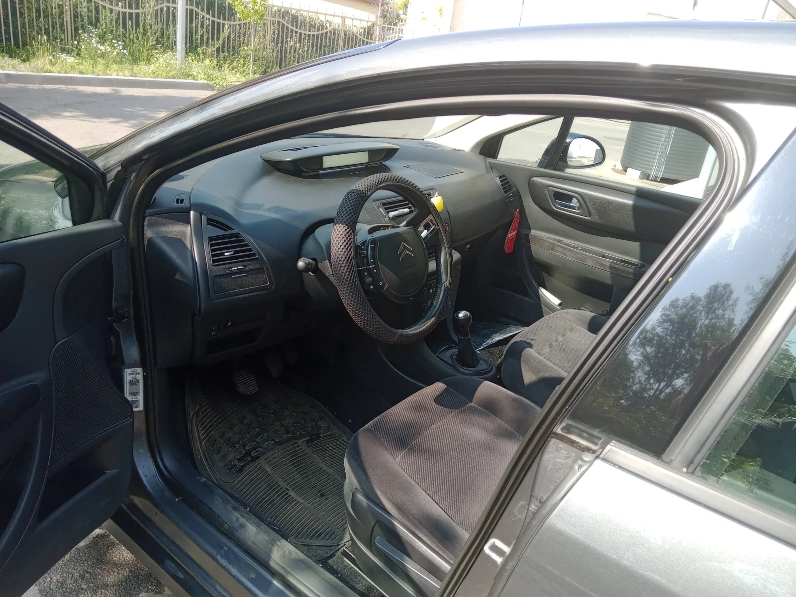 Citroen C4 1.6 HDI седан - изображение 2