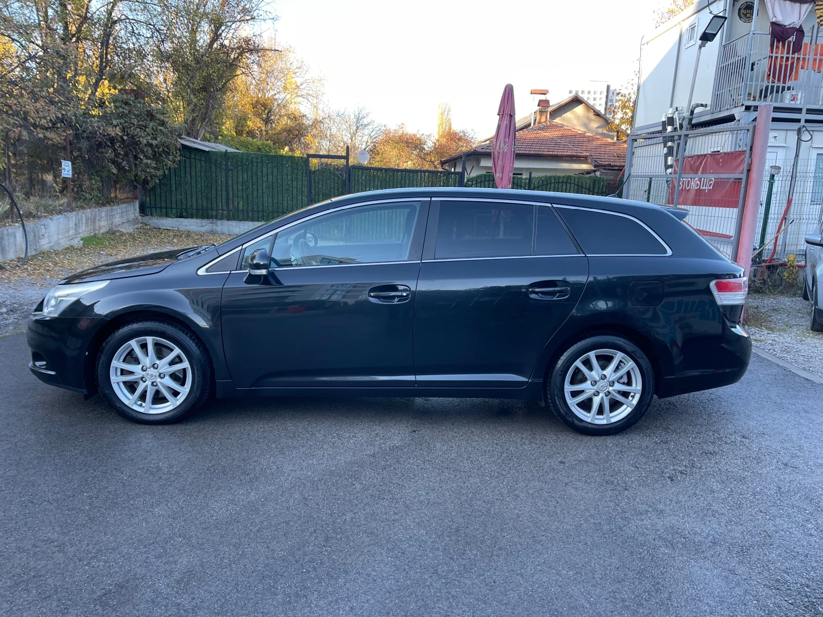 Toyota Avensis T27, 2.2 D-4D, 150 К.с. 6 ск. Навигация - изображение 4