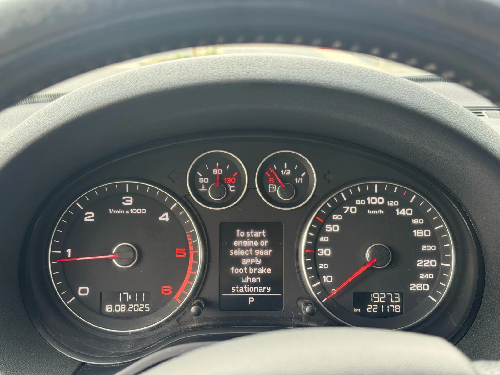 Audi A3 2.0TDI Sportback Facelift 140 к.с. - изображение 7