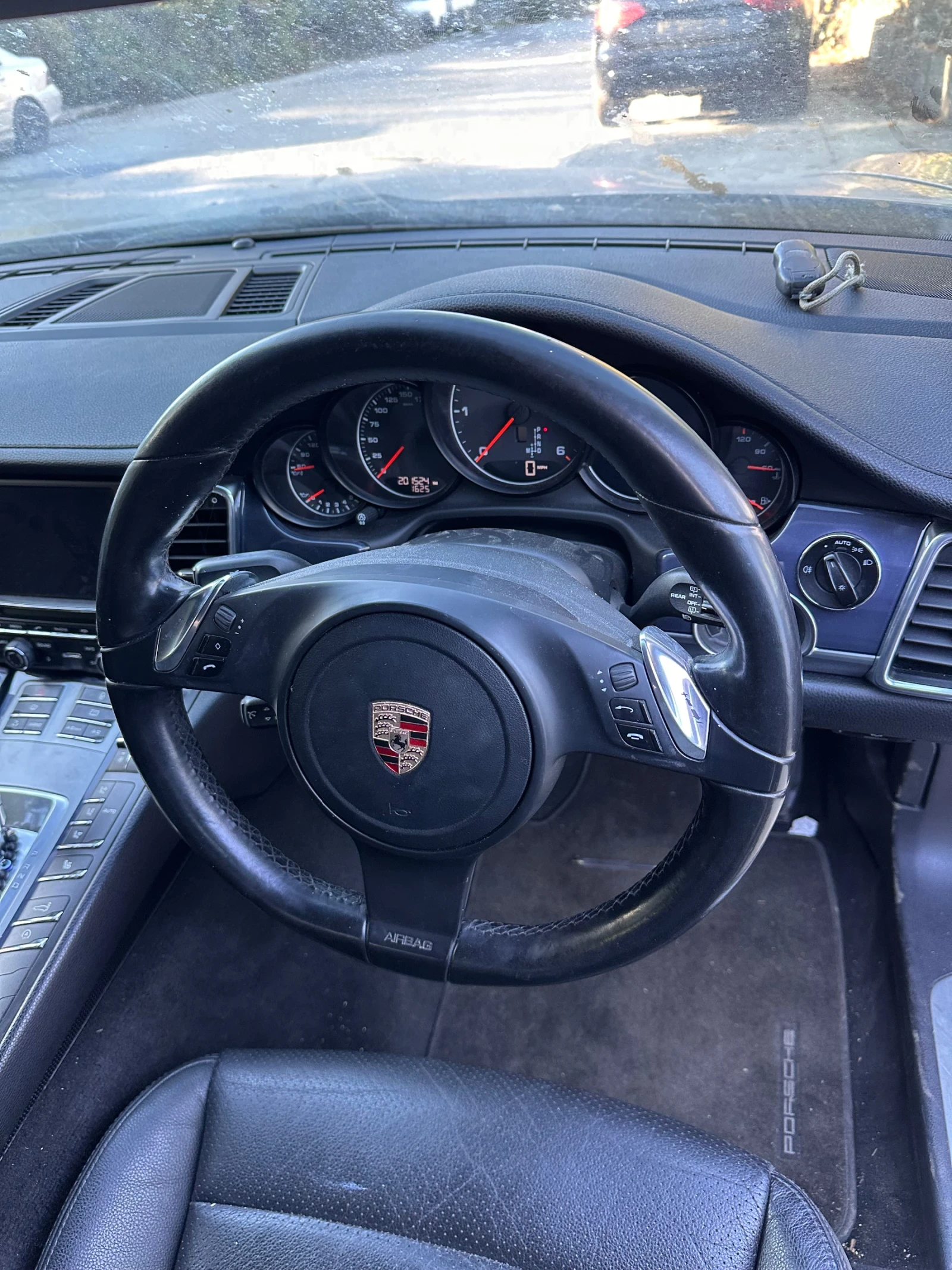 Porsche Panamera 3.0tdi  - изображение 8