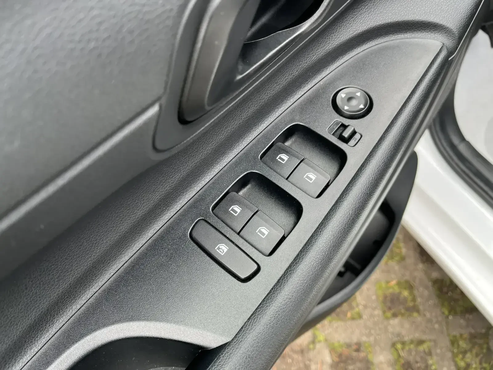 Hyundai I20 1.2 MPI ������ 86 �.�. | Mobile.bg � ����������� 14