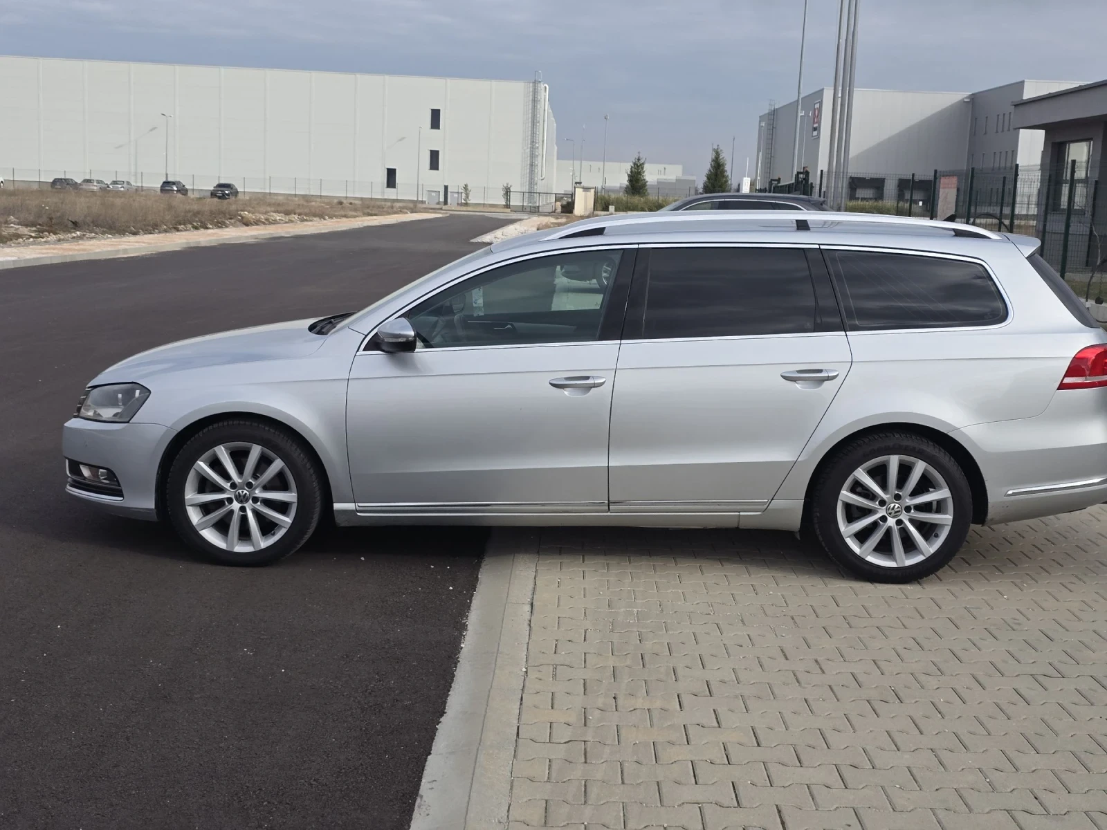 VW Passat 2.0TDI/HIGH-LINE/140��/6-�������� | Mobile.bg � ����������� 7