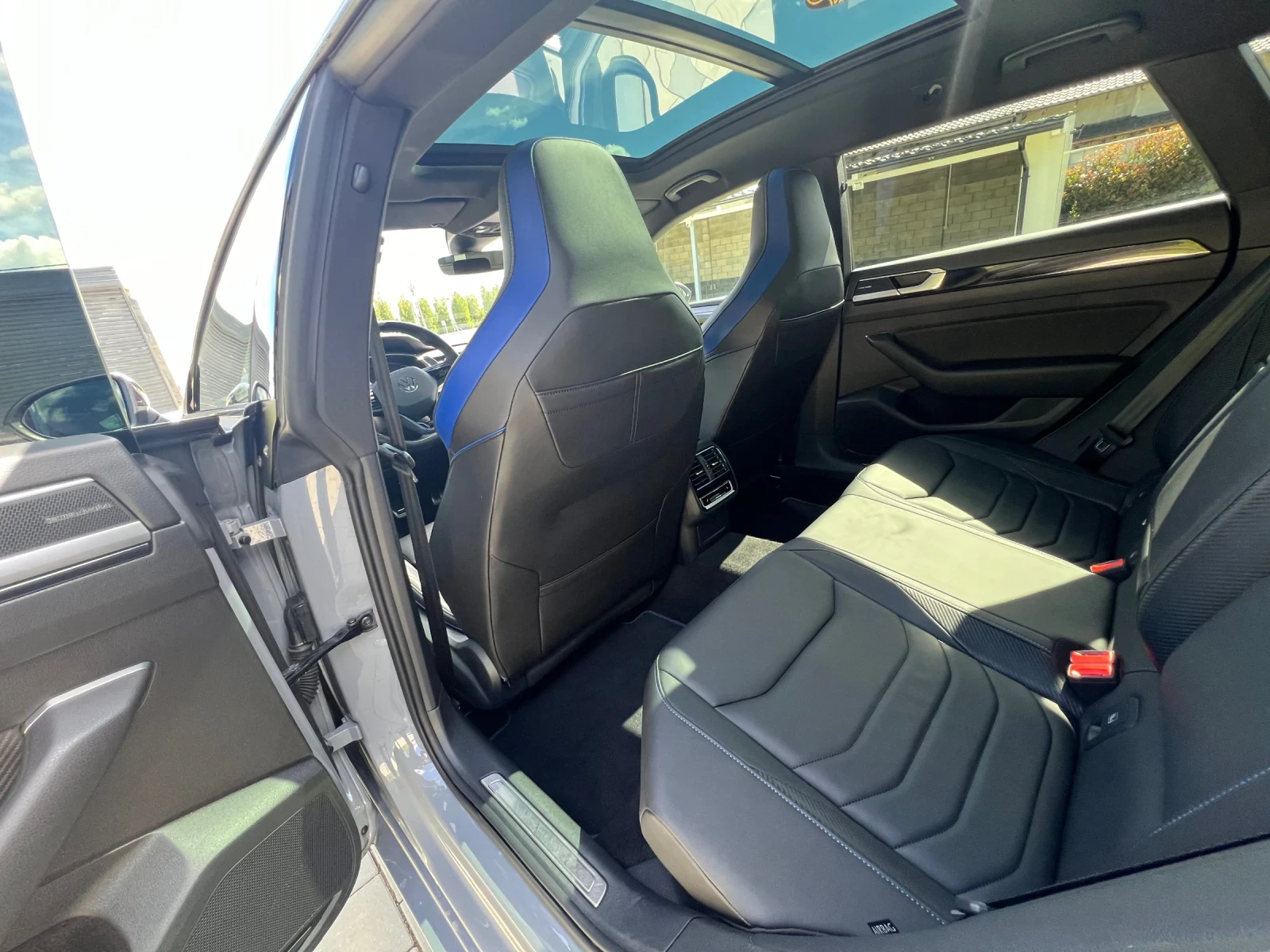 VW Arteon, снимка 10 - Автомобили и джипове - 54457660