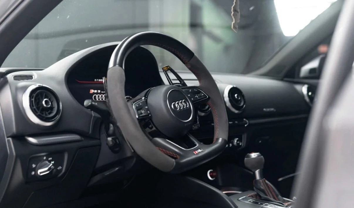 Audi Rs3 B&O * ДИГИТАЛНО ТАБЛО * БЕЗ ИНЦИДЕНТИ * CARFAX * , снимка 7 - Автомобили и джипове - 54636656