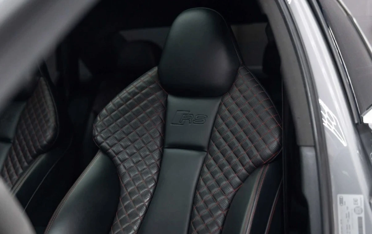 Audi Rs3 B&O * ДИГИТАЛНО ТАБЛО * БЕЗ ИНЦИДЕНТИ * CARFAX * , снимка 6 - Автомобили и джипове - 54636656