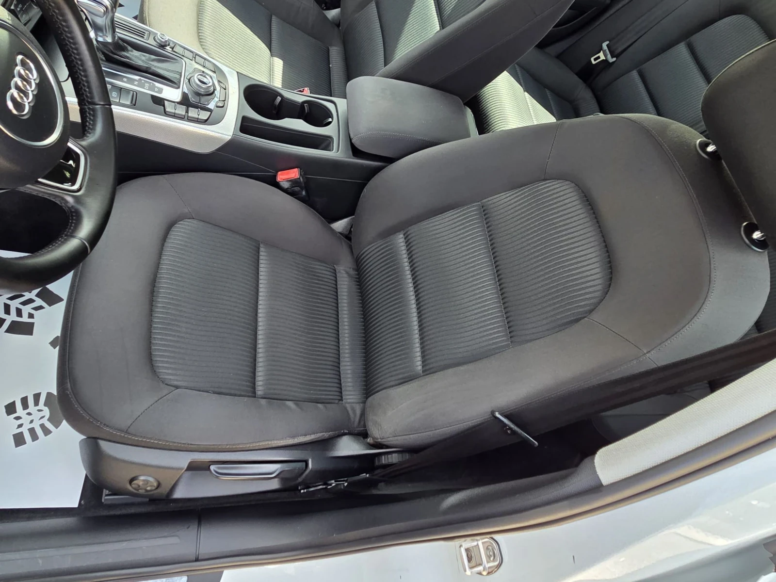 Audi A4 2.0TDI/FEISLIFT/XENON/NAVI/, снимка 9 - Автомобили и джипове - 54771691