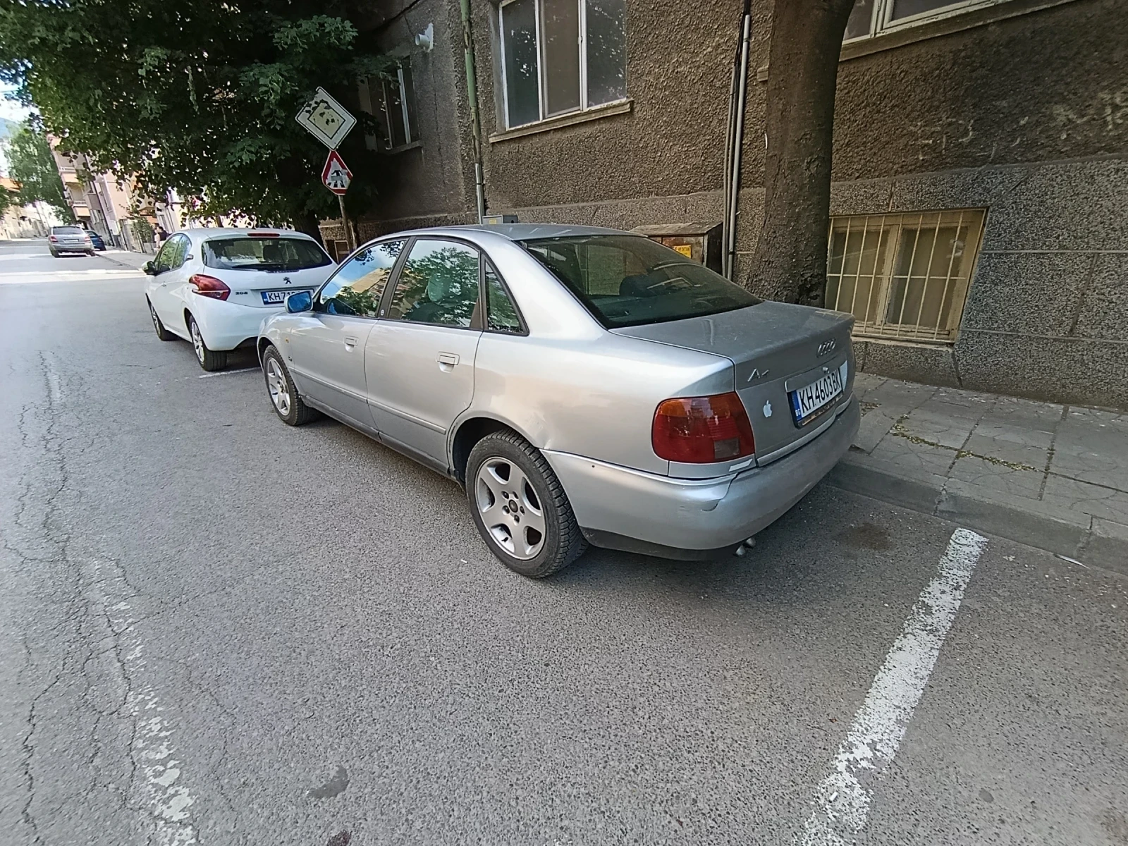 Audi A4 1.9 tdi, снимка 3 - Автомобили и джипове - 54722045