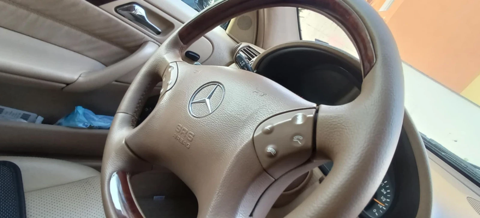 Mercedes-Benz C 320 AMG , снимка 10 - Автомобили и джипове - 54766506